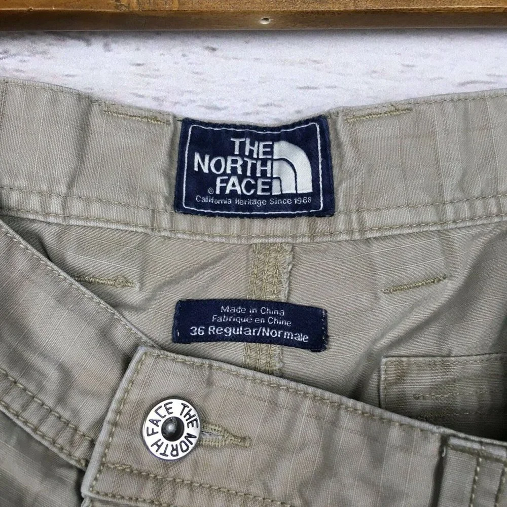 North Face Mens 36‎ Tan Plaid Cargo Shorts Cotton Blend Gusset Crotch